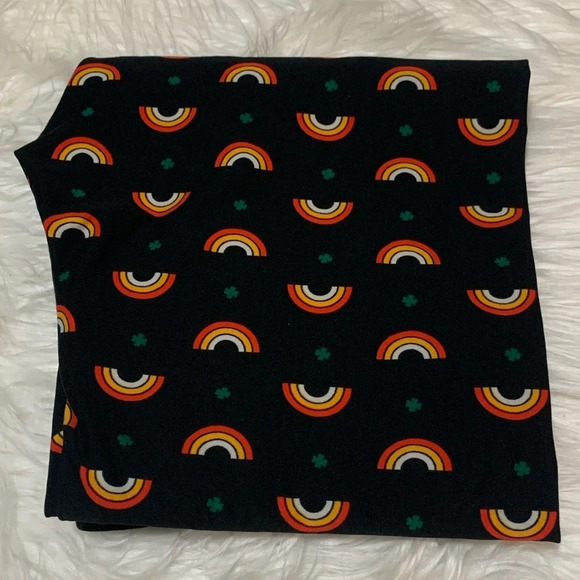 New! Women’s Lularoe rainbow 🌈 shamrock ☘️ leggings TC - Picture 1 of 1